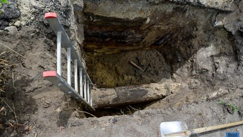 1Hoofdwaterleiding geraakt bij werkzaamheden brug Heldensedijk Meijel