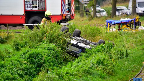 2024_10_15 Personenauto en motor botsen in Egchel John Linders3