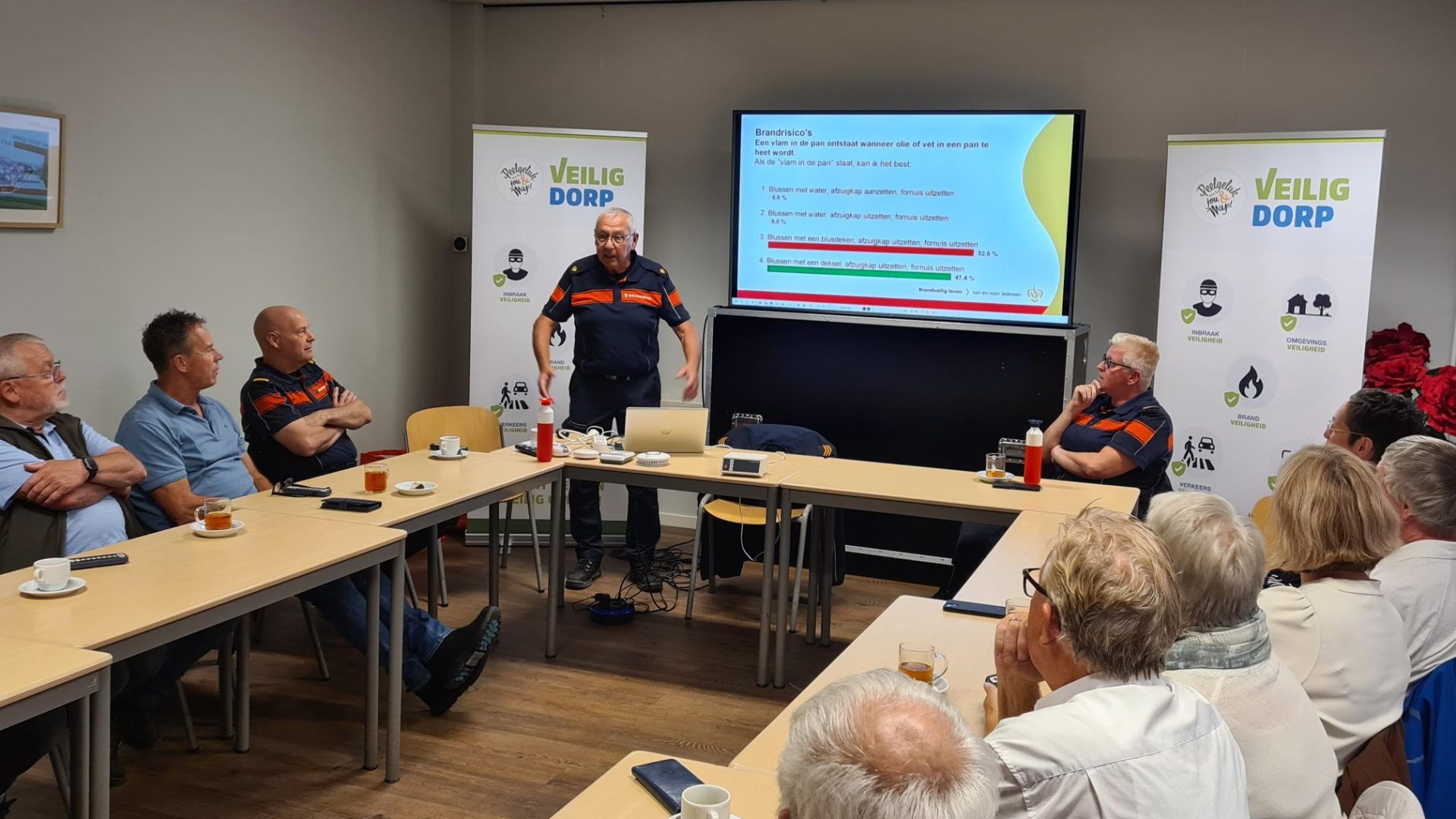 2025_09_23-Geslaagde-eerste-bijeenkomst-thema-veiligheid-voor-Peelgeluk