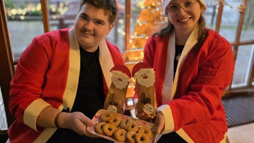 2025_12_11-Heerlijke-kerstkoekjes-bij-Oppe-Koffie4