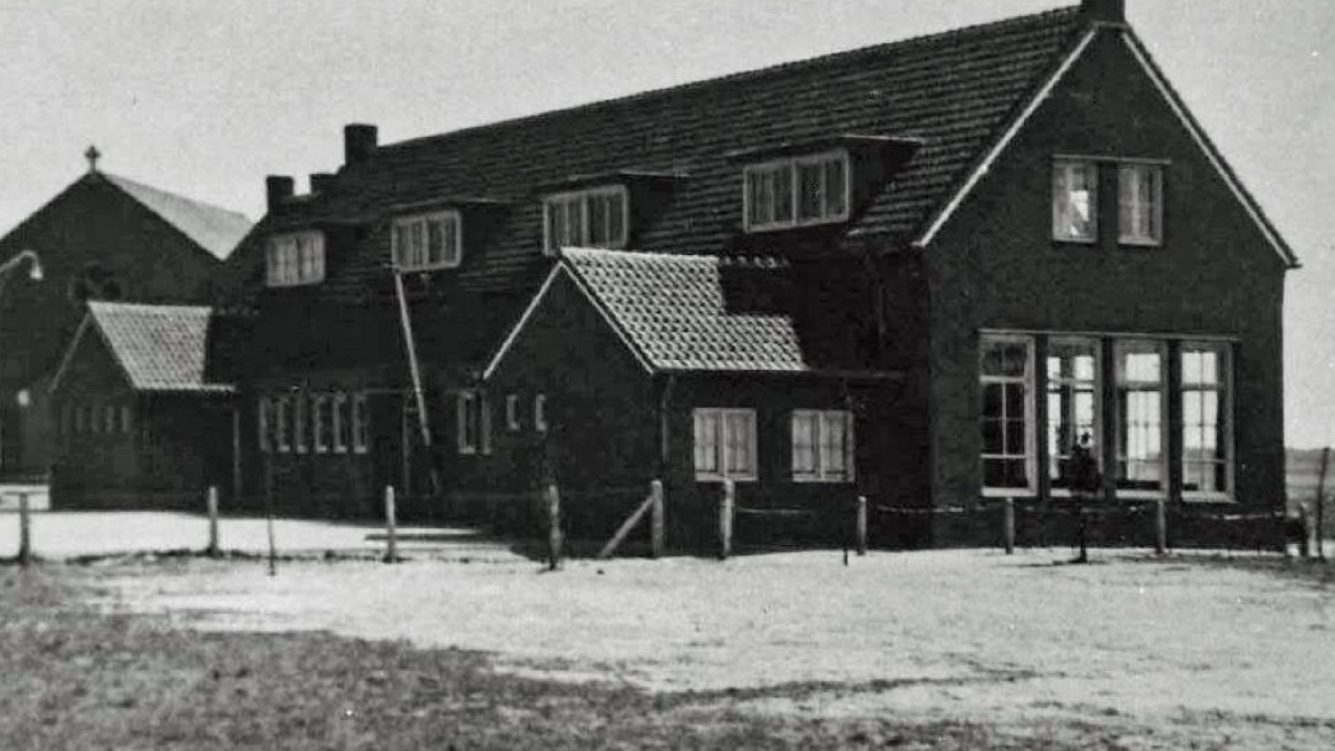 2026-10-07-Open-dag-en-jubileumboek-bij-75-jaar-basisschool-Heibloem3