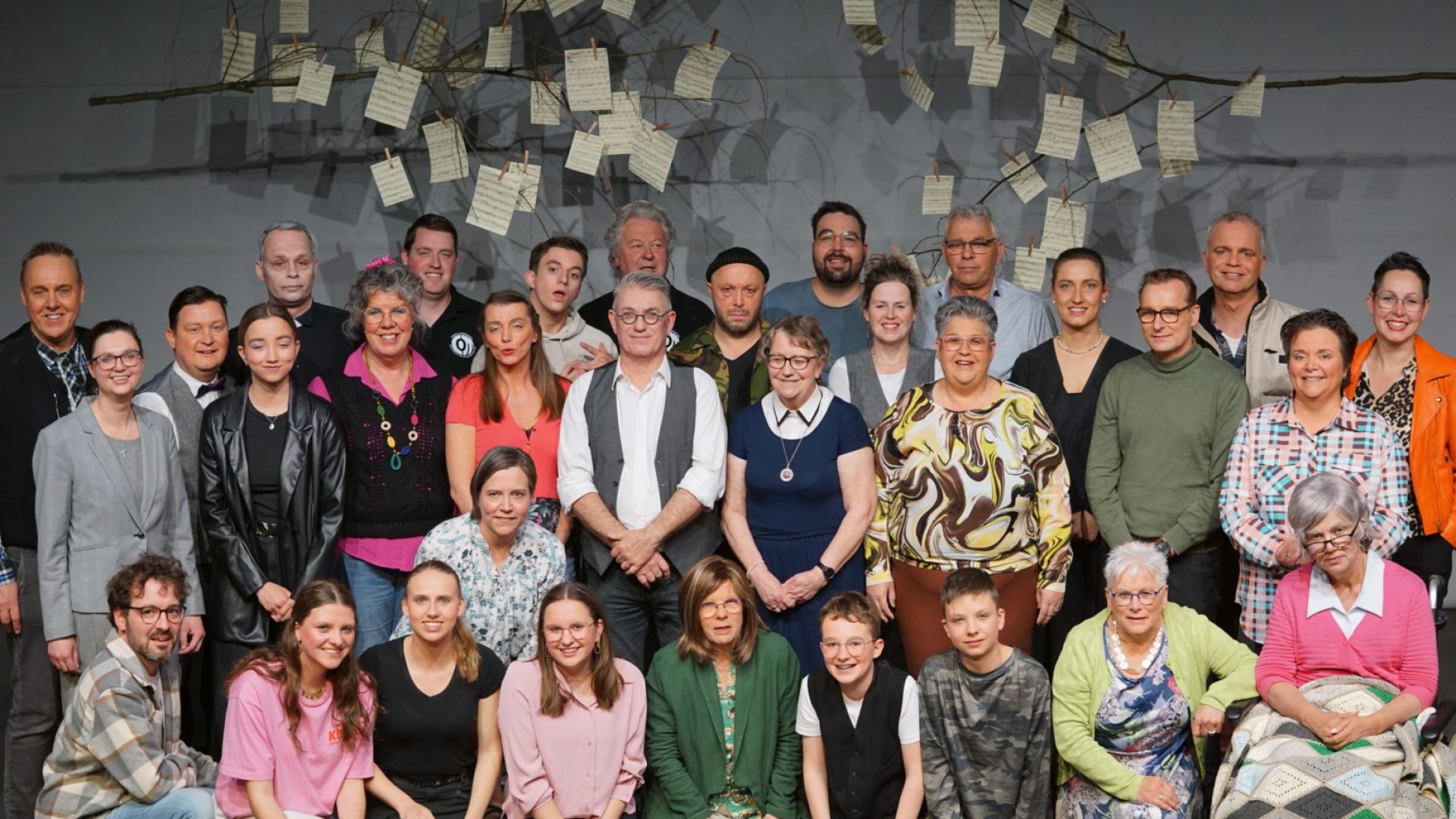 2026_04_09-Toneelvereniging-C.O.M.-Meijel-presenteert-Niet-meer-te-redden2