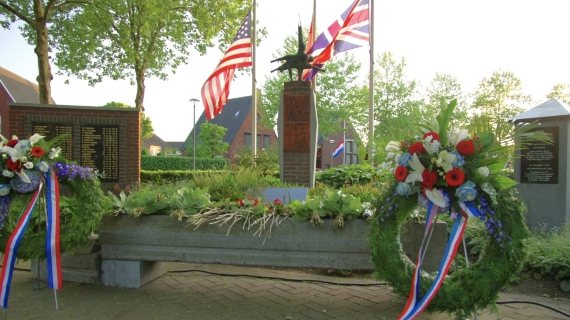 2026_04_29-Dodenherdenking-in-Meijel-op-4-mei