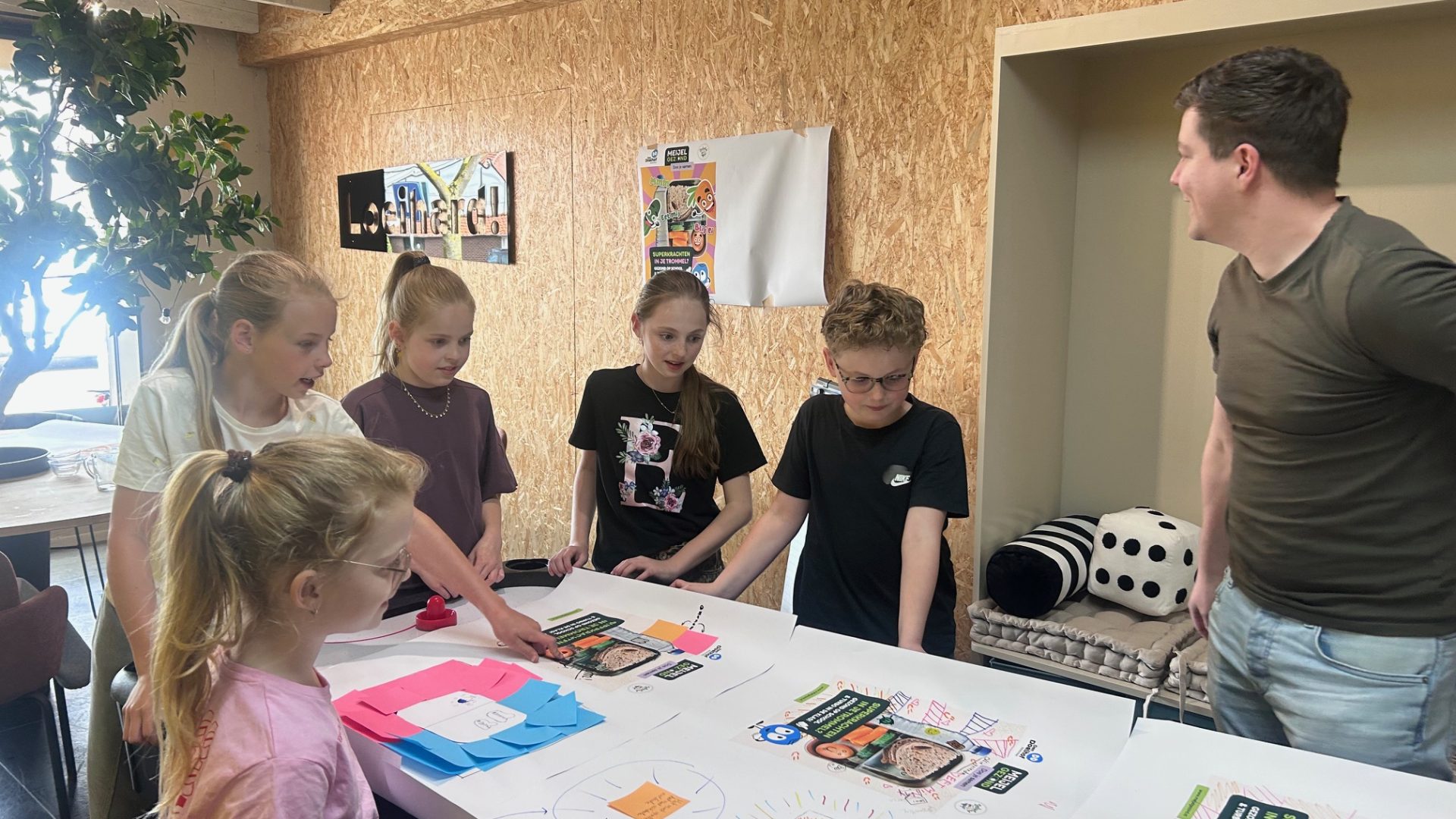 2026_05_07-Leerlingen-Den-Doelhof-denken-mee-over-gezonde-schoolomgeving7