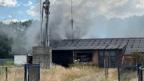 2026_07_02-Edward-Media_Brand_in_loods_aan_de_Vierenuitersten_in_Meijel4
