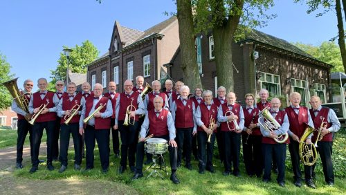 2026_10_28-Seniorenorkest_Meijel_en_POlitiekapel_Limburg_samen_op_podium