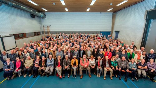 Burgemeester ontvangt 185 Gouden bruidsparen