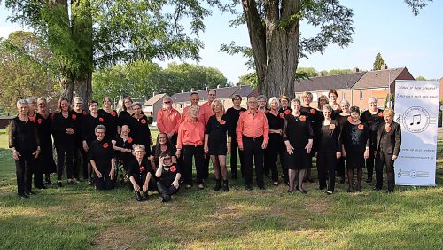 Con Amore viert de lente met korenspektakel èn een zingende stadsdichter in Buurthuis Moesel1