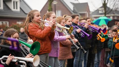 De blaasbende van den Doelhof verrast meester Hidde-15