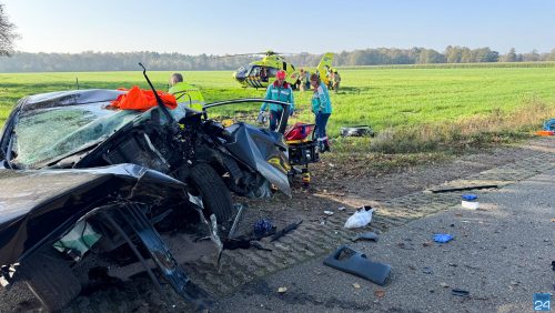 Ernstig ongeval auto eenzijdig Boerderijweg Neer-2