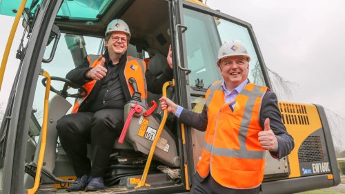 Herinrichting rondom gemeentehuis van start-12
