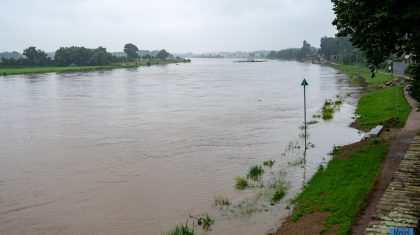 Hoog water Kessel aan de Maas - JL-3