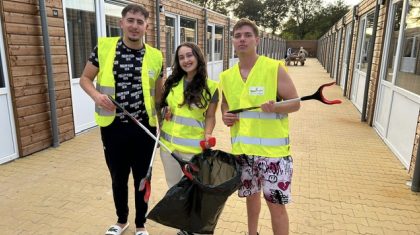 Internationale medewerkers Parc Startebos worden adoptant van Meijel Schoon 3