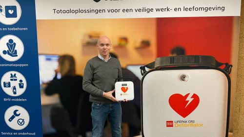 Inzamelingsactie voor AED Edward van den Borne