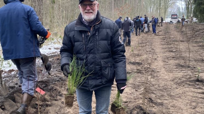 MCC Meijel plant bomen in de Simonshoekse bossen1