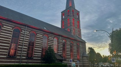 Ook de Meijelse kerk kleurde zondag rood tijdens Dress Red Day