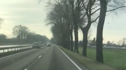 Slingerende bestuurder dumpert venloseweg Slingerende bestuurder dumpert venloseweg