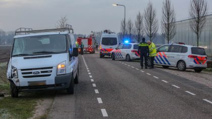 Twee fietsers omgekomen na botsing met busje Grashoek-8